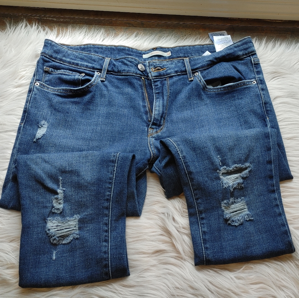 Levi skinny jeans